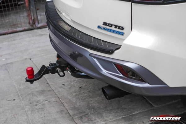 TOW HITCH