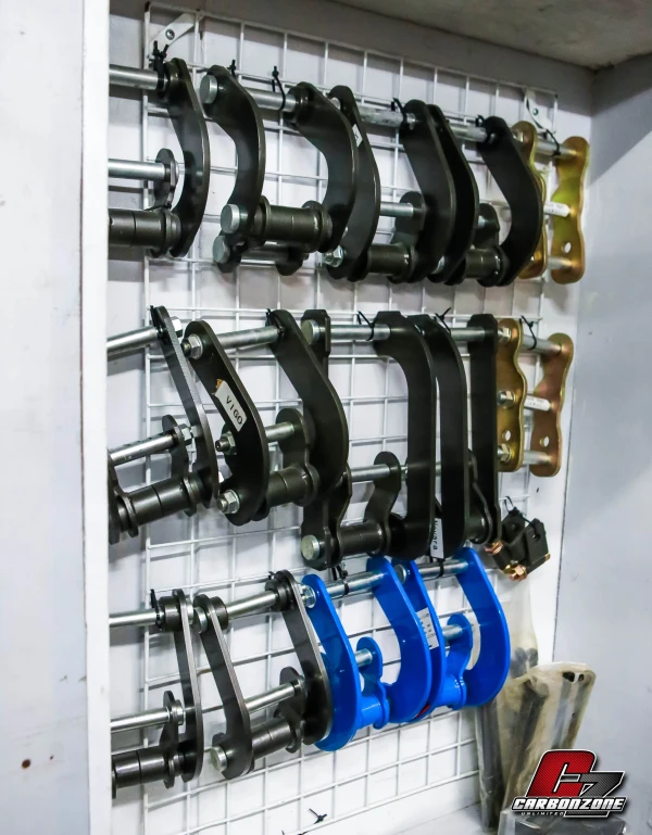 SHACKLE LIFT